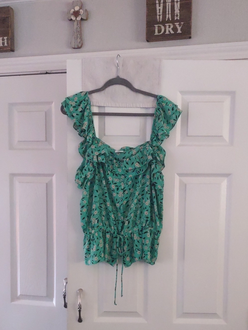cabi Mint Green Floral Ruffle Tank Tie Waist Size Large EUC